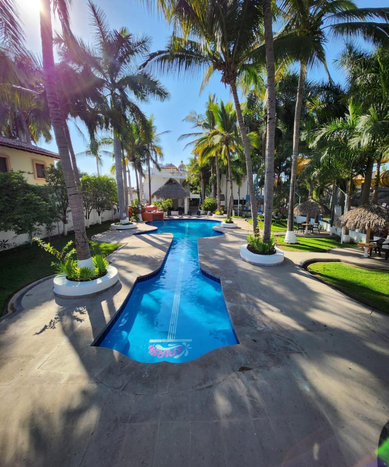 Splash Inn Nuevo Vallarta & Parque Acuatico Екстериор снимка